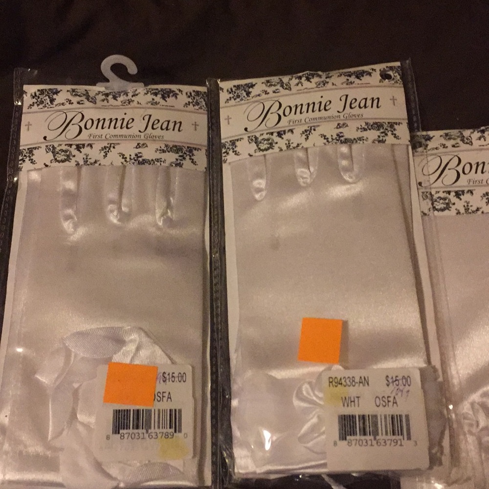 $20 Deal!!!  Communion Handbags and Gloves